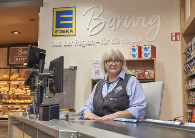 EDEKA Barwig Freiburg Zähringer Straße Kasse Frau Schwez